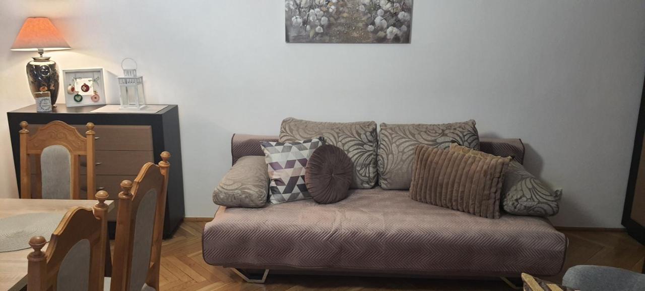 Apartament Trini Kłodzko Buitenkant foto