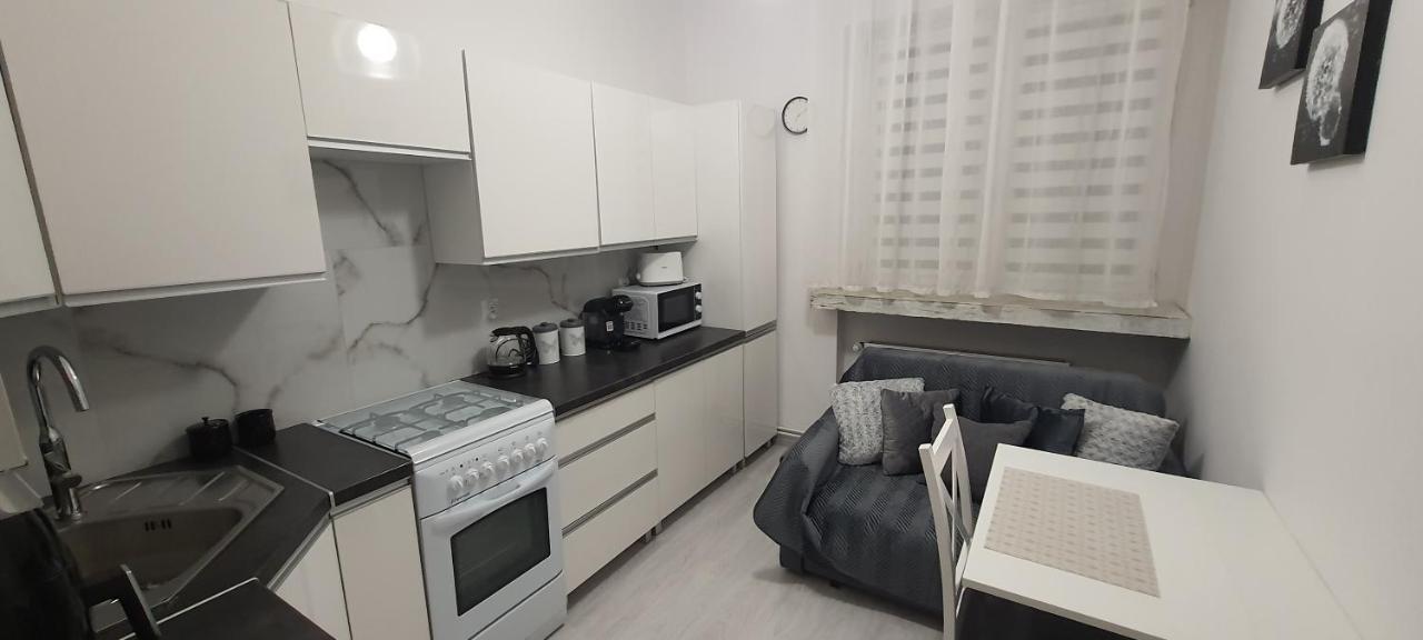 Apartament Trini Kłodzko Buitenkant foto