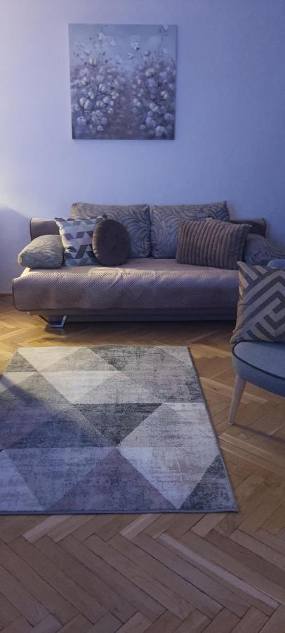 Apartament Trini Kłodzko Buitenkant foto