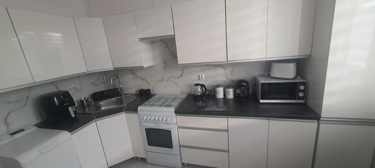 Apartament Trini Kłodzko Buitenkant foto