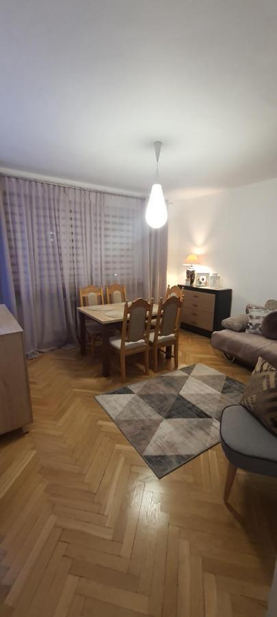 Apartament Trini Kłodzko Buitenkant foto